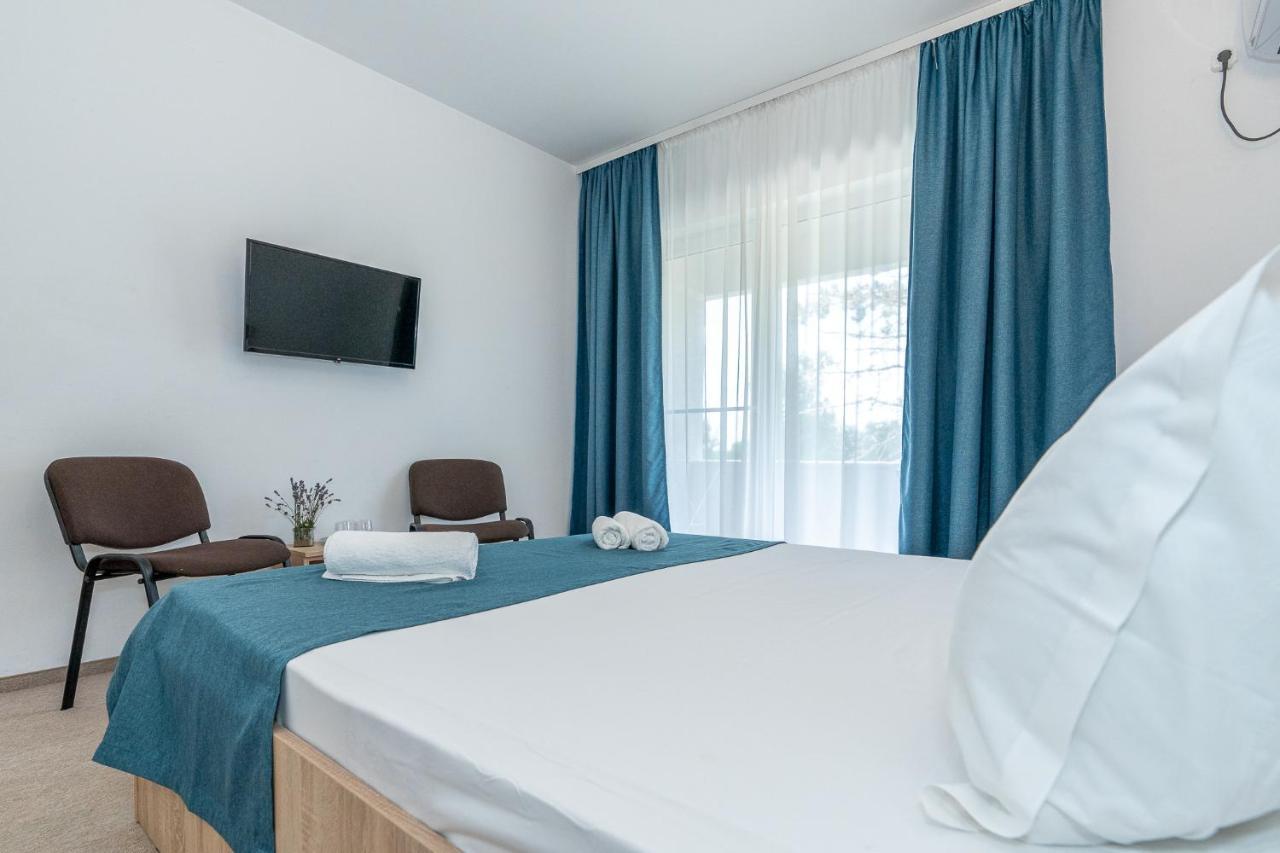 Hotel Irina Венус Екстериор снимка