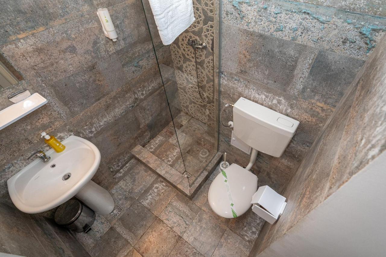 Hotel Irina Венус Екстериор снимка